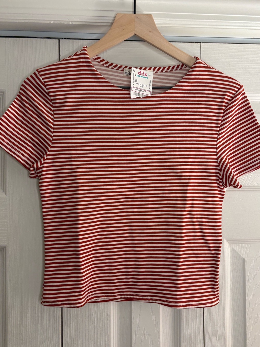 Women’s Urban Freedom short-sleeve red&white stripe crewneck baby tee size L NWT